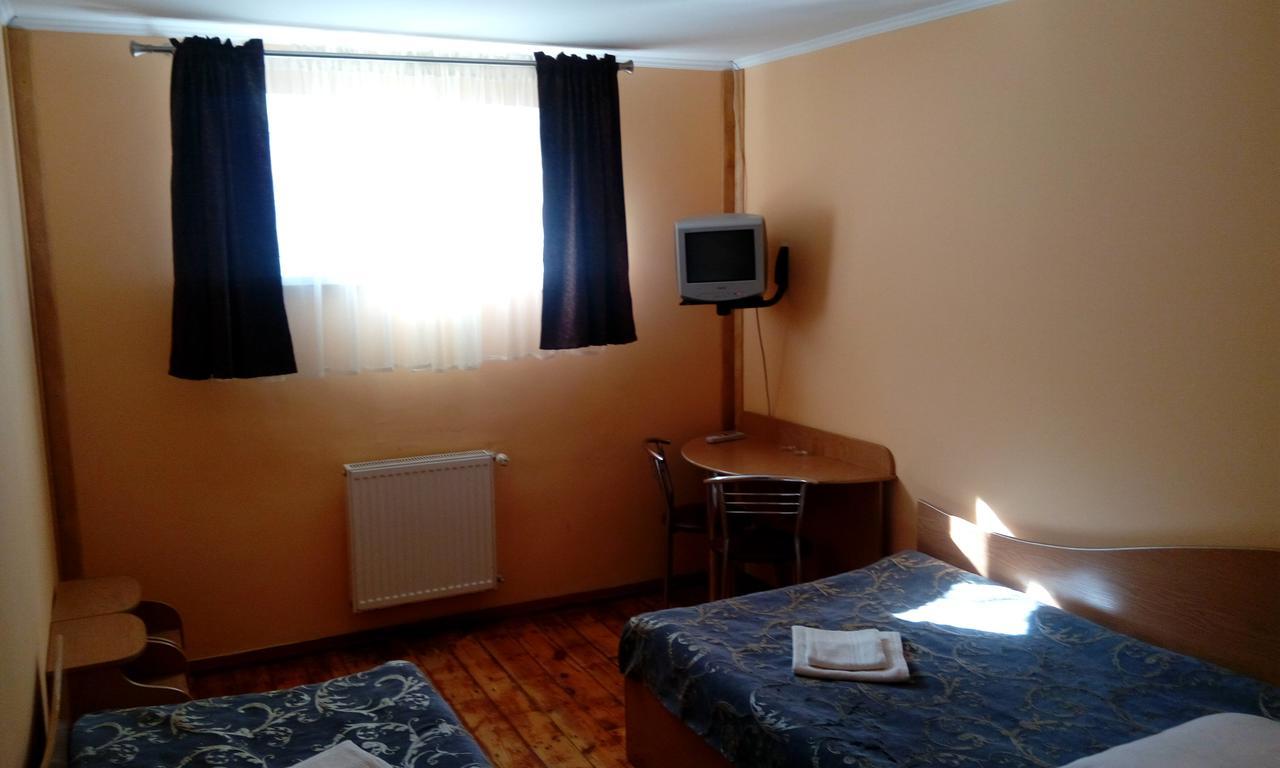 Maetok 4 Pidkovy Motel Podbereztsy Esterno foto